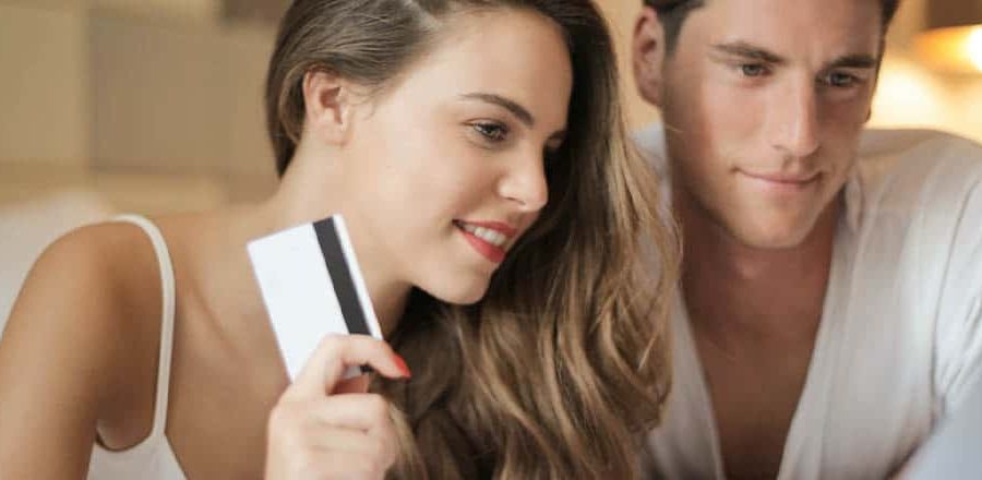 Quais são as melhores estratégias para vender cosméticos online